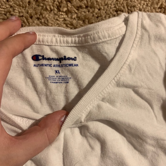 Champion white tee - Picture 2 of 2